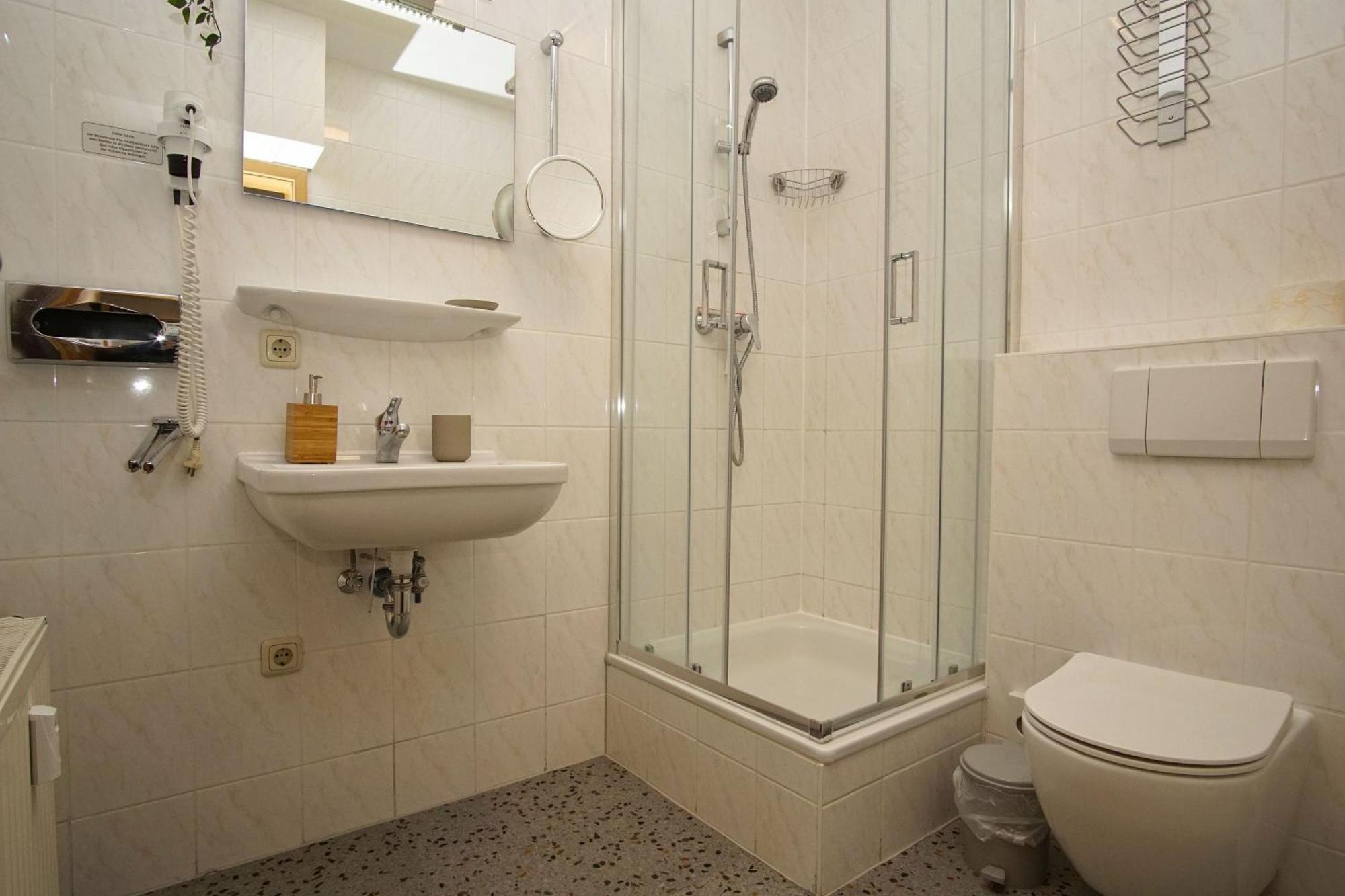 Die Ferienwohnung Ostseepanorama In Der Villa Joksch Lohme Buitenkant foto